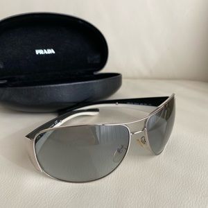 PRADA 😎 Sunglasses